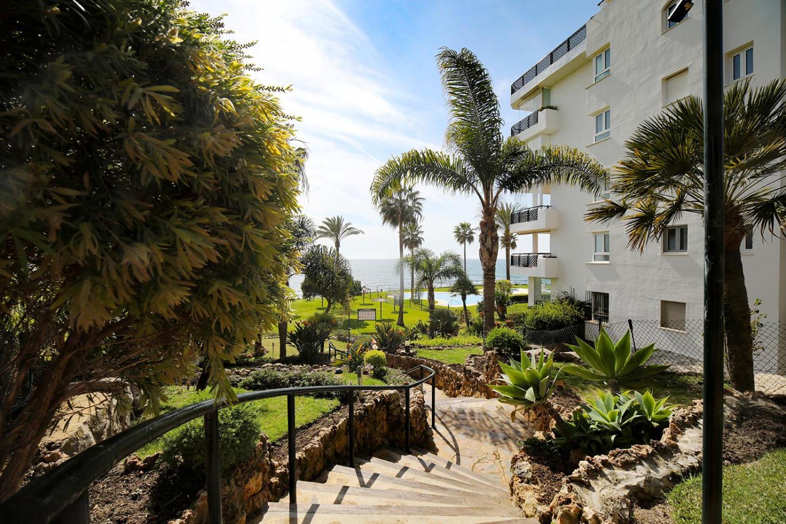 Apartment Mi Capricho Sitio de Calahonda Luaran gambar