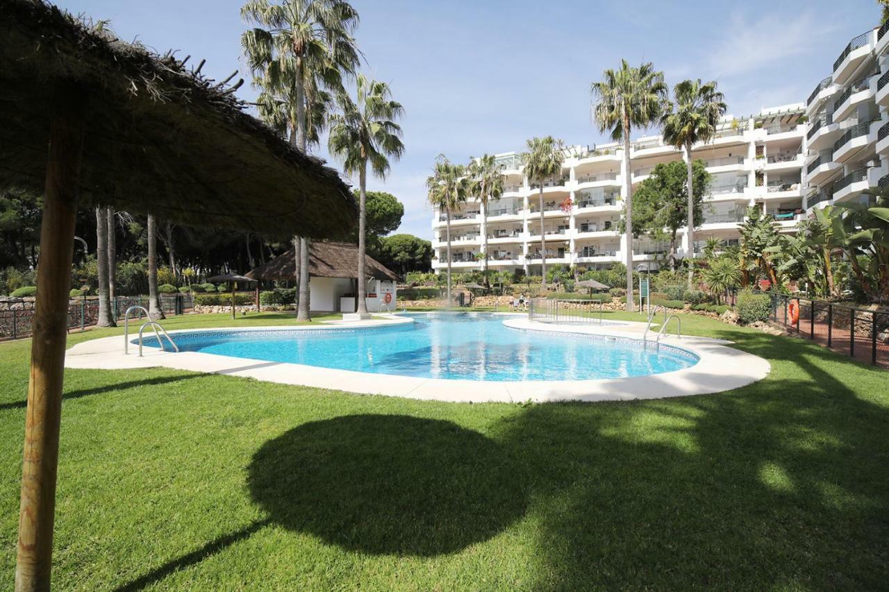 Apartment Mi Capricho Sitio de Calahonda Luaran gambar